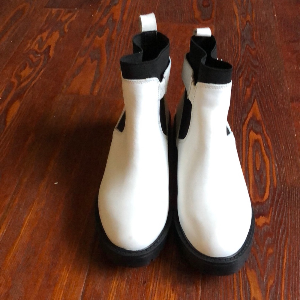 Steve Madden shoes, NWOT,